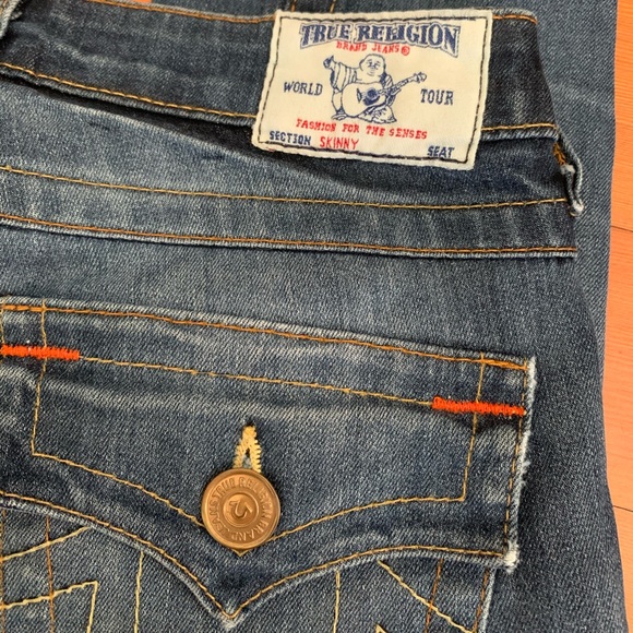 True Religion Women’s skinny Jeans (Short Inseam) - Picture 5 of 6